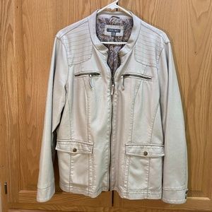 Roz & Ali faux leather zip up jacket